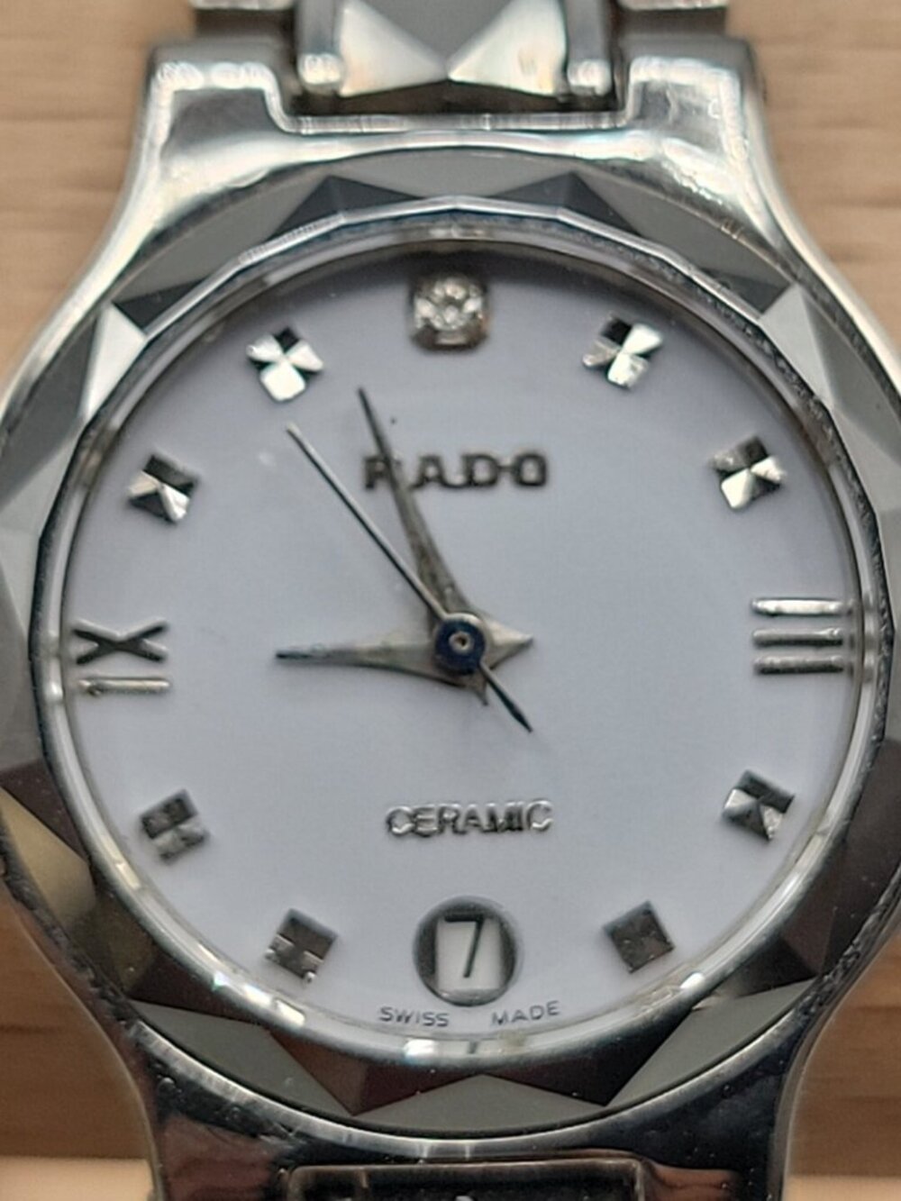 Rado DiaStar Swiss Women’s Watch 111.0358.3 Ceramic Diamond Markers Date - Picture 3 of 16